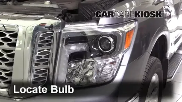 2017 Nissan Titan XD SL 5.6L V8 Éclairage Feux de croisement (remplacer l'ampoule)